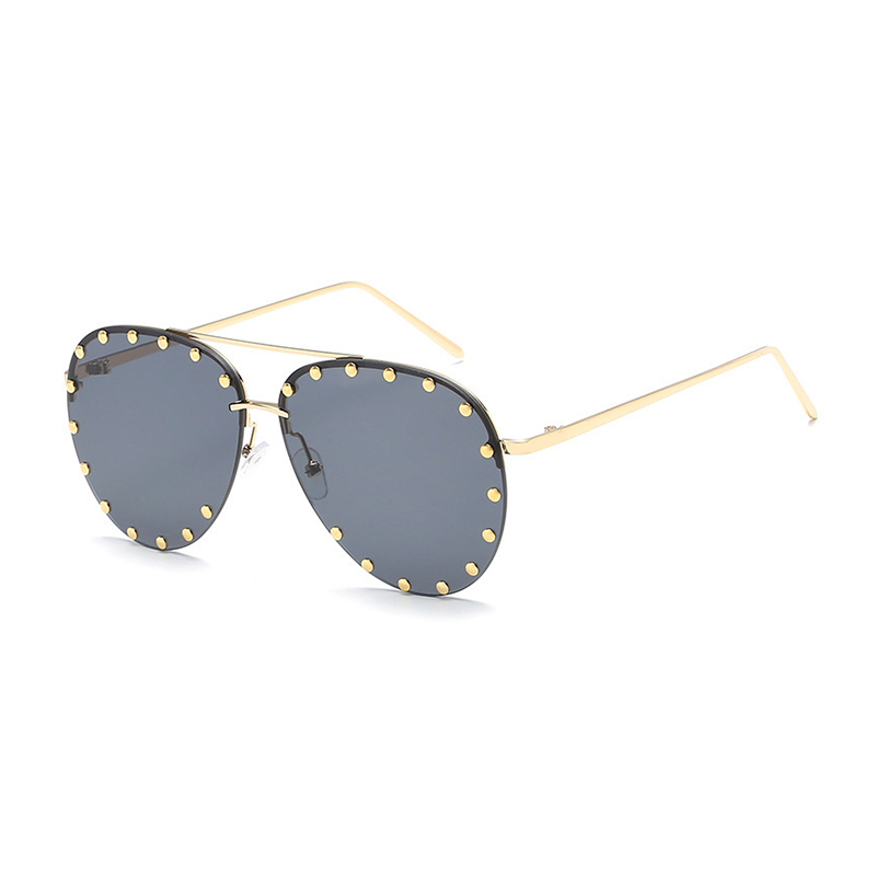  Fashion Rivet Decoration Grey PC Sunglasses