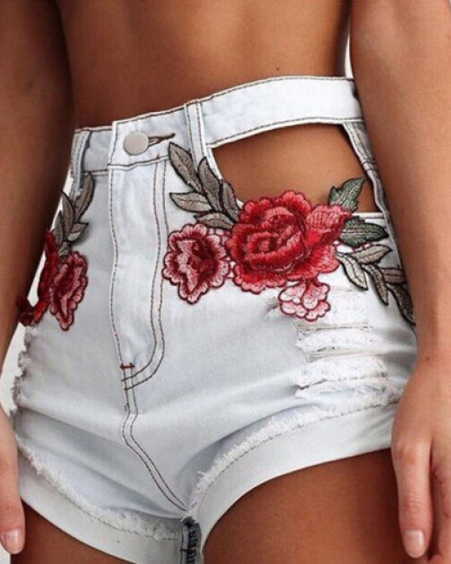 Trendy High Waist Embroidery Hollw-out White Denim Shorts Trendy High Waist Embroidery Hollw-out White Denim Shorts