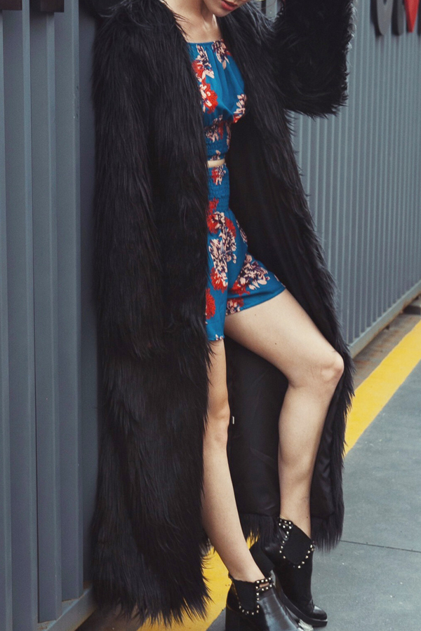  Fashionable V Neck Long Sleeves Black Faux Fur Long Coat