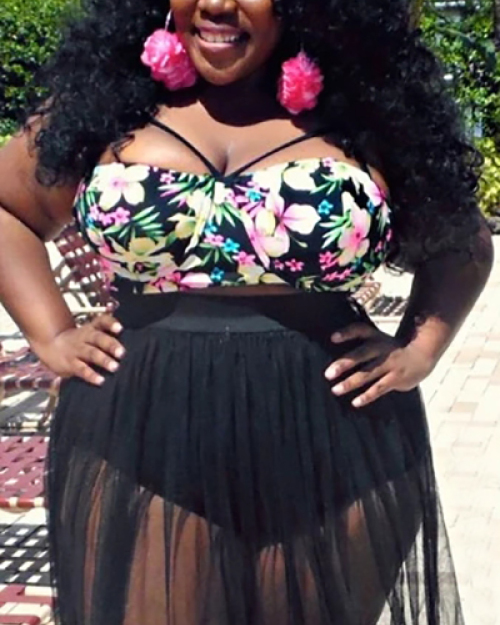 New Style Halter Neck Hollow-out Print Two-piece Swimwear New Style Halter Neck Hollow-out Print Two-piece Swimwear