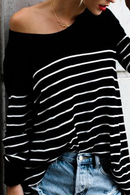  Leisure Round Neck Striped Black Blending T-shirt