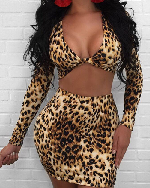 Leopard Knitting Skirt Leopard V Neck Long Sleeve Sexy Two Pieces Leopard Knitting Skirt Leopard V Neck Long Sleeve Sexy Two Pieces