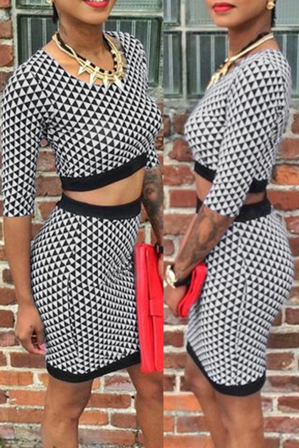  Sexy Round Neck Geometric Printed Blending Two-piece Skirt Set